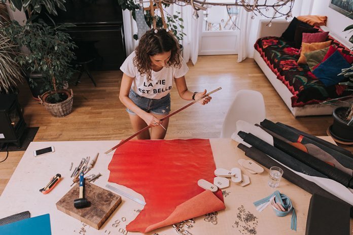 Learn the Easy Steps to Make a Sewing Table